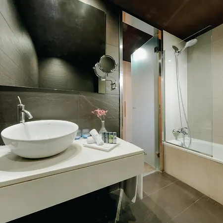 Hotel Hesperia 4*