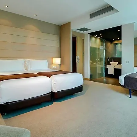 Hotel Hesperia 4*
