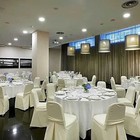 호텔 Hesperia 4*