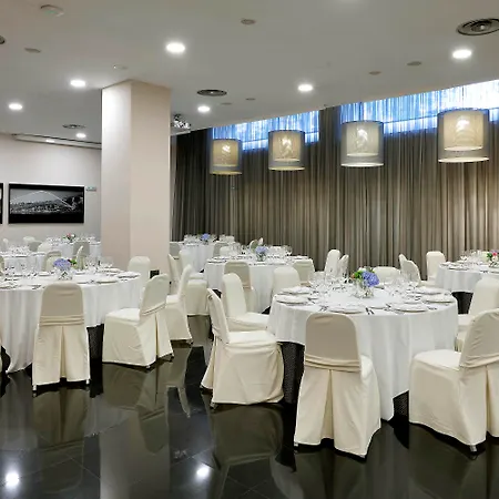 Hesperia מלון 4*